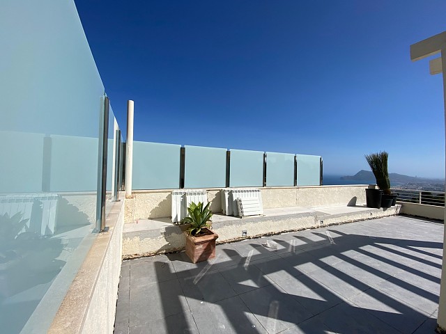 Glass railings for a terrace in Altea Hills