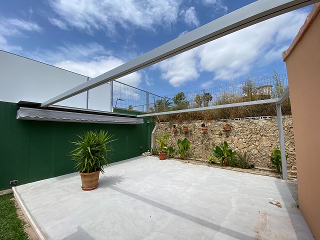 Toldo palillero motorizado  en Beniarbeig (Alicante)