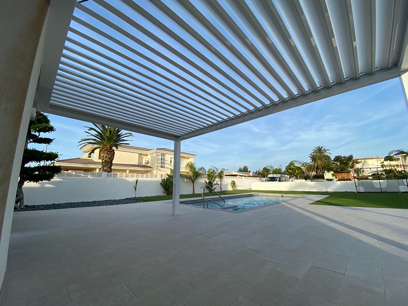 Comment fonctionnent les pergolas bioclimatiques en aluminium?